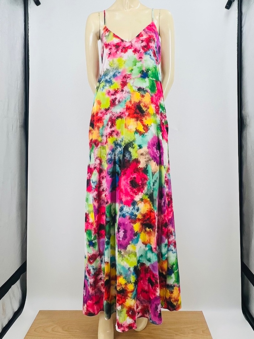 Nicole Miller Watercolor Floral Racerback Maxi Tank Dress XL Built In Shelf Bra